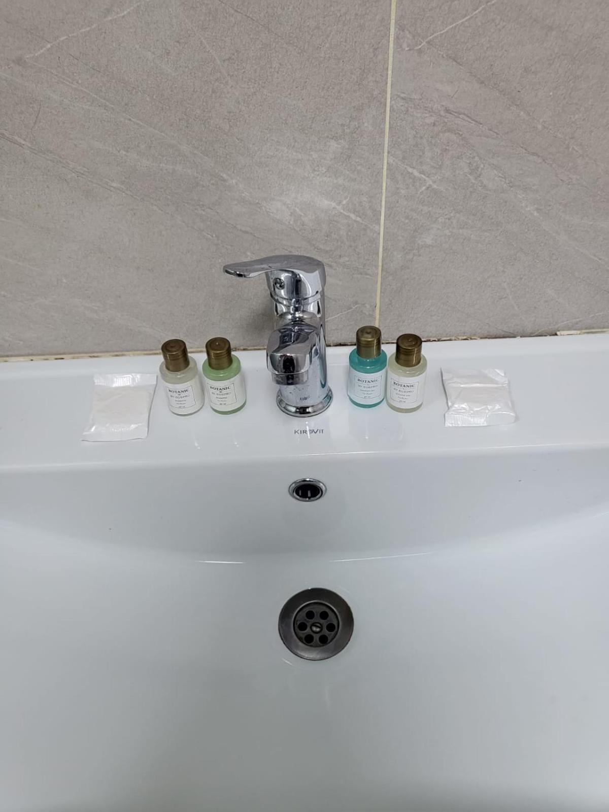 Jupiter Baku -Halal Hotel Ngoại thất bức ảnh